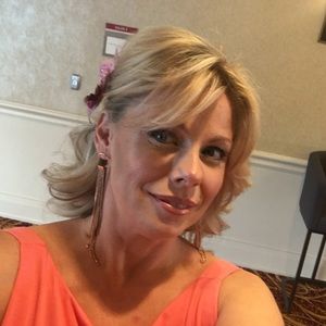 Meet your Posher, Melanie